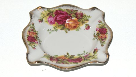 #Landsbyrose, "#Old Country Roses" Ashtray
SOLD