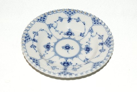 Royal Copenhagen Blue Fluted Full Lace, Small soup plate, strawberry etc.
Dek.nr. 1071 oder 601