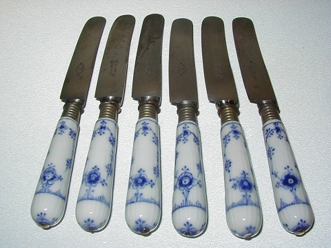 6 Blue Fluted Knives SOLD