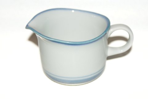 Mistletoe, Desiree, Creamer
Height 6 cm