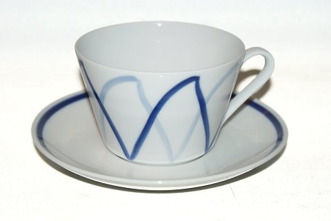 Danild 40 / Harlequin, teacup
Lyngby Porcelain, refractory
Sold
