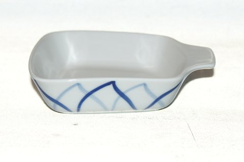 Danild 40 / Harlequin bowl with handle
Lyngby Porcelain
SOLD