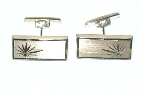 Cufflinks, 8 carat gold