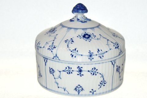 Musselmalet riflet Royal Copenhagen porcelæn spisestel. Kongelig porcelæn.