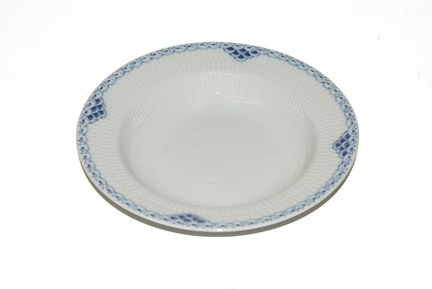 Royal Princess, Blue, deep breakfast plate
Dek. No. 604
Diameter 21.5 cm.
SOLD