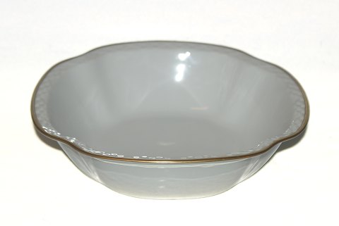 Hartmann Bing and Grøndahl potato bowl
Dec. No. 43
Length 24.7 cm
Wide 23.9 cm
SOLD