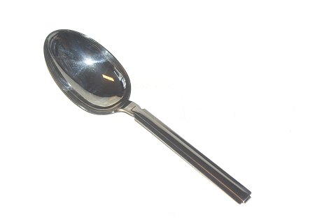 Heritage Silver No.18 Potato Spoon
Hans Hansen