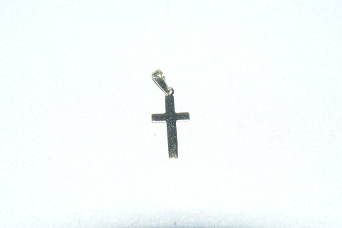 Pendant / charm cross in 14 carat gold