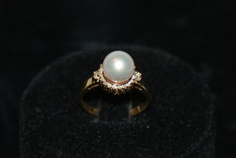 18 Karat Guldring Perle og Brillanter
Størrelse: 52