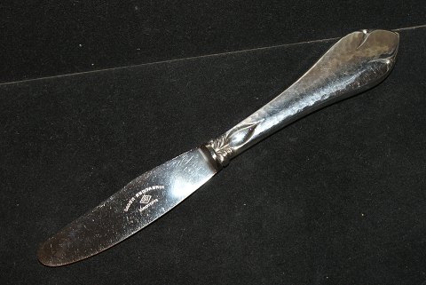 Frokostkniv / Middagskniv Freja  sølv
Længde 20 cm.
SOLGT