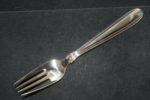 Dinner fork Karina Silver
Horsens silver
Length 19 cm.