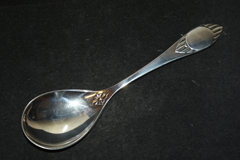 Jam spoon Træske  (wooden spoon) Silver
Cohr Silver
Length 15 cm.