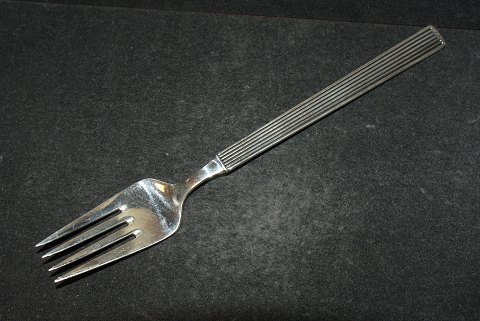 Lunch Fork Torino Danish silver cutlery
Fredericia Sterling Silver
Length 17.5 cm.