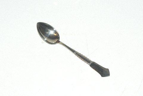 Louise Silver teaspoon
Cohr Fredericia silver
Length 14 cm.
SOLD