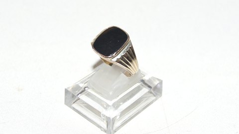 Elegant Herre ring med sort onyx  i 8 karat guld