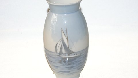 Bing og Grøndahl Vase
Dek nr 8696/420