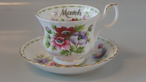 Kaffekop med underkop  "Marts" Royal Albert Månedstel 
Engelsk Stel
Blomstermotiv :Anemones
Web 11347    SOLGT