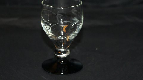 Snapseglas Ranke glas from Holmegaard
Height 6.9 cm