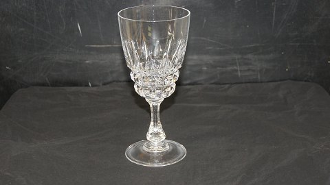 Red wine glass #Pompadour crystal glass from Cristal d