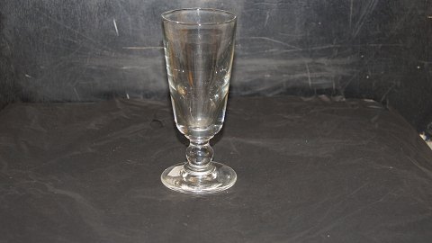 Drinking glass with Ball Stalk