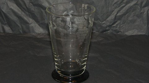 Beer glass #Bacchus Glas Per Lütken, Kastrup glassworks 1950-1960
Height 11.3 cm
SOLD