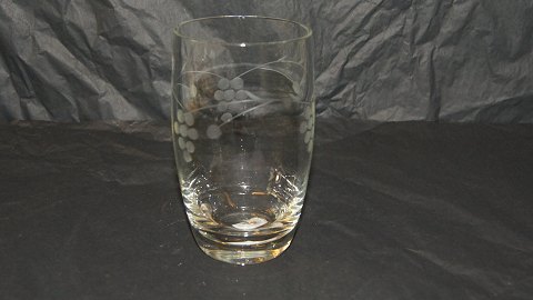 Beer glass with grape vine
