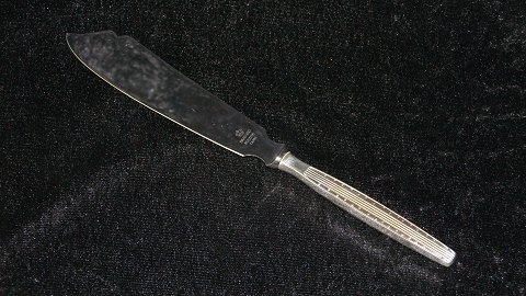 Layer cake knife #Capri Silver-plated cutlery
SOLD