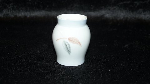 Vase # Løvfald Bing & Grondahl
Dek. # 551
Height 6.5 cm.
SOLD