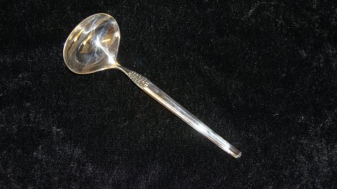 Sauce spoon #Cheri Sølvplet
Length 18 cm approx
SOLD