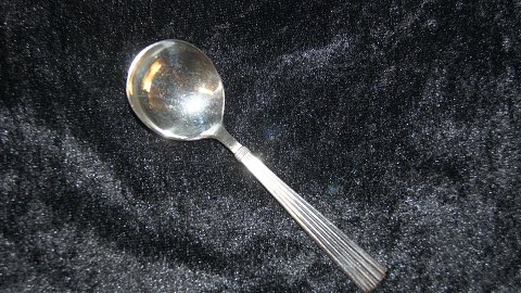 Sugar #Helene Sølvplet
Produced by Fredericia silver.
Length 8 cm approx