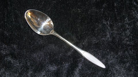 Dessert #Kongelys # Sølvplet
Designed by Henning Seidelin.
Produced by Frigast A / S, Copenhagen
Length 16.3 cm
SOLD