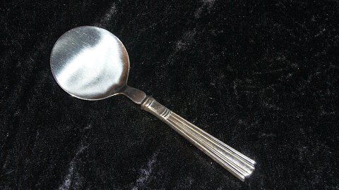 Tartelet spade #Margit Sølvplet
Længde 21,5 cm.
Pudset og velholdt stand
SOLGT