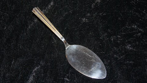 Cake spatula #Margit Sølvplet
Length 18 cm.