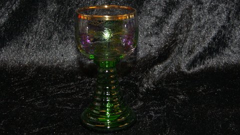 Rømer Glass with Grape vine and gold edge
Height 13 cm
SOLD