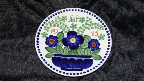 Aluminia Faience Plate with Flowers year # 1915
Dek. # 1024 / # 340
Diameter 19 cm.
SOLD
Nice and well maintained condition