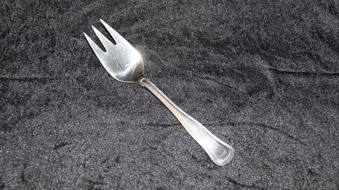 Serving fork #Double ribbed Silver stain
Fra cohr
Length 19.5 cm
SOLD