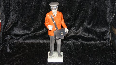 Royal Copenhagen Figure of Postman
Decoration number # 512
1.Sorting
Height 30.5 cm. SOLD