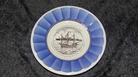 Royal Copenhagen Søværnets Juleplat #1987
Inspektionstjernesten 1587-1987
Måler 15,5 cm
SOLGT