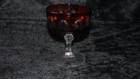 Champagne Bowl Red Cream
SOLD