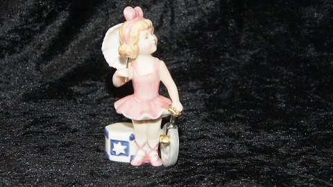 Linedanser #Royal Copenhagen
Porcelænsfigur i serien af Mini cirkus
figurer
Dek nr #204
Underglasur