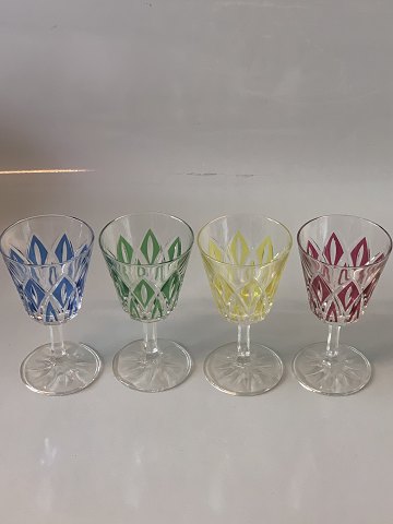Colored white wine glasses 4 pcs
Height 13 cm