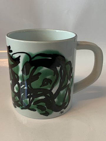 Year mug #1987
Royal Copenhagen Faience
Height 11.3 cm