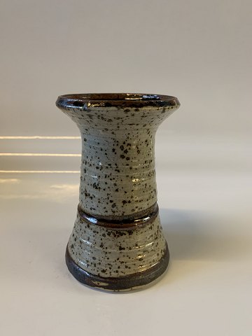 Ceramic Vase
Height 12.2 cm