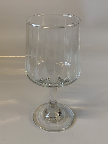 White wine glass
Height 12.2 cm