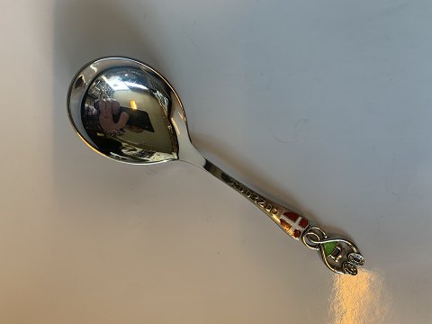 Serving spoon / Marmalade spoon in silver
Length approx. 14.1 cm
Stamped Sterling