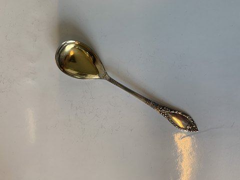 Marmalade spoon in Silver
Stamped :3 towers CFH
Produced Year. 1919 C.J
Length about 14 cm