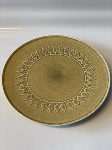 Round Dish Low Foot
The Goblin/Kronjyden From Bing and Grøndahl
Measures 26.2 cm
SOLD