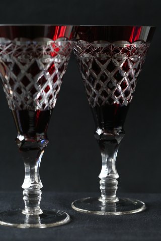 Rømer / Bøhmisk glas, 
Rødvin  bordeaux, 
Højde. 17 cm