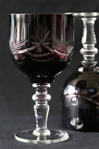 Rømer / Bøhmisk glas, 
Rødvin  bordeaux, 
Højde. 13 cm