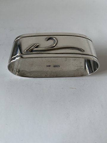 Napkin ring in silver
Stamped 830s H.Gr
Length. 5.5 cm